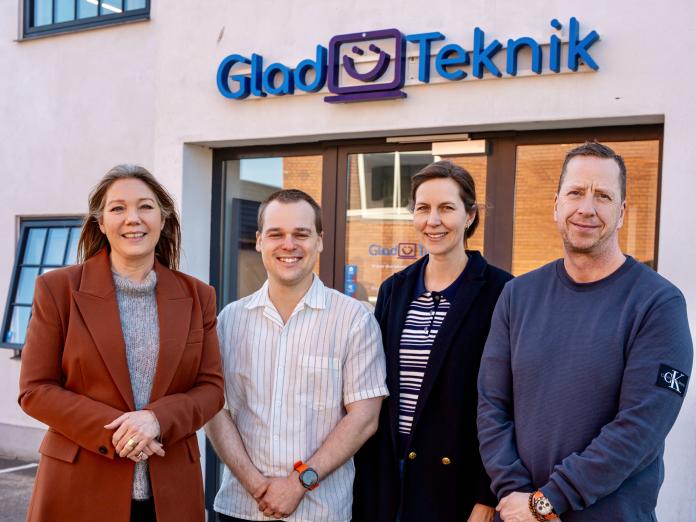 På billedet ses Charlotte Matell (key account manager, Københavns Erhvervshus), Mathias Emil Nielsen (founder, GladTeknik), Philippa Geisler (konsulent, Beskæftigelses- og Integrationsforvaltningen), Frank Bardorf (HR-chef, GladTeknik).